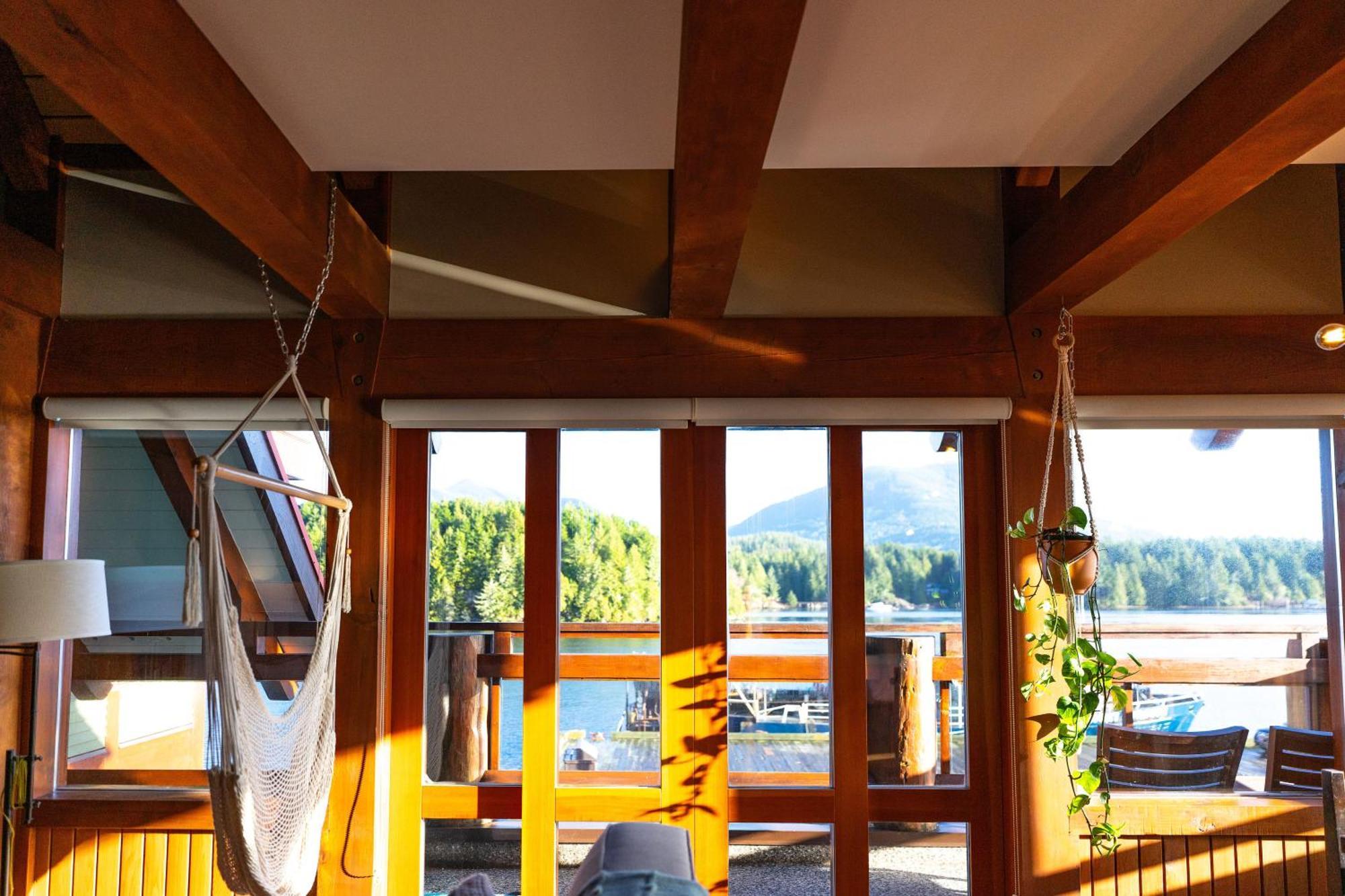 Waterfront Condo In Ucluelet Εξωτερικό φωτογραφία