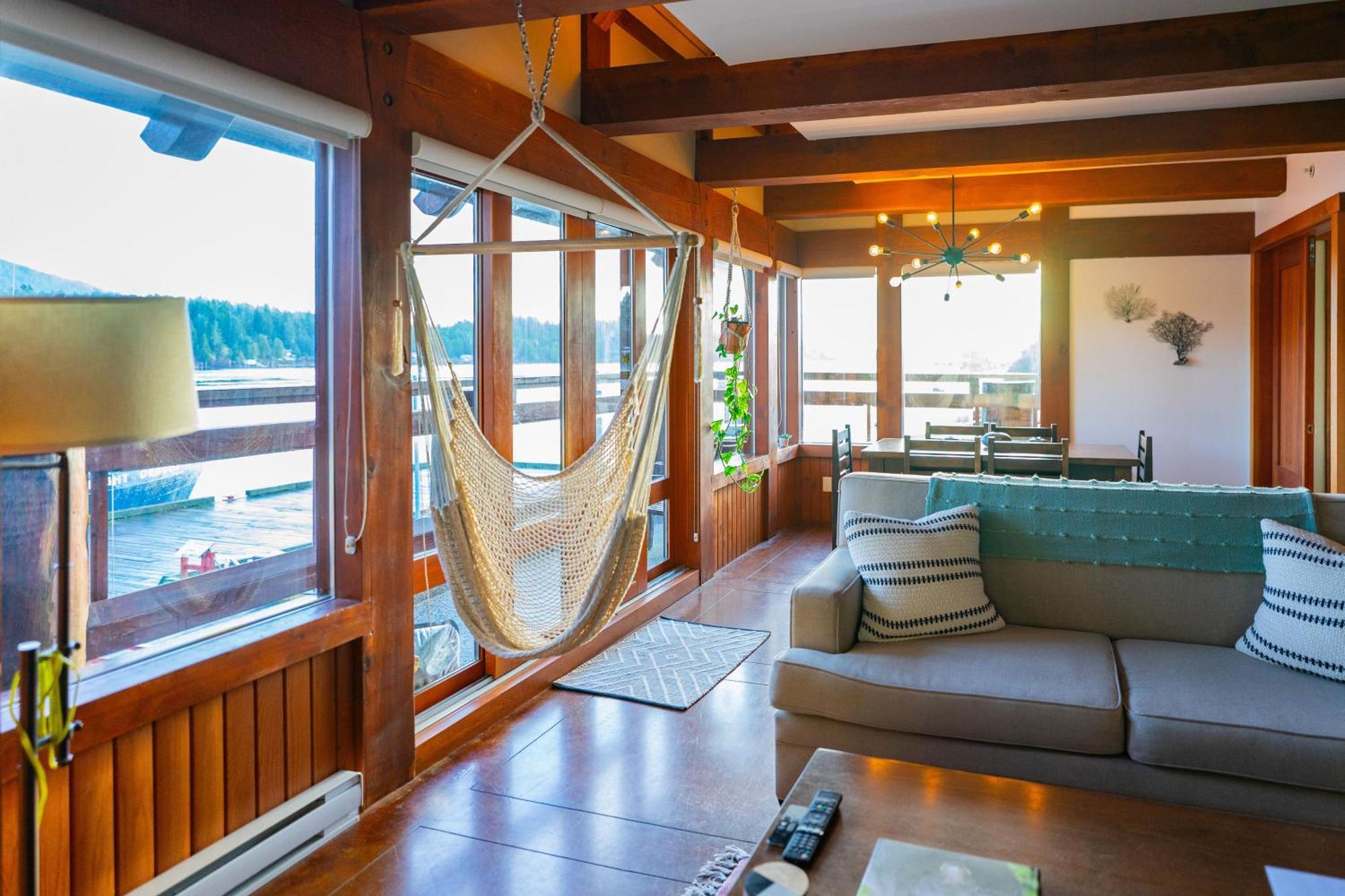 Waterfront Condo In Ucluelet Εξωτερικό φωτογραφία