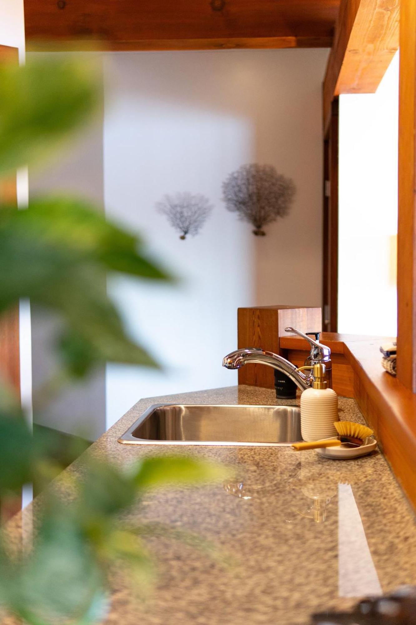 Waterfront Condo In Ucluelet Εξωτερικό φωτογραφία