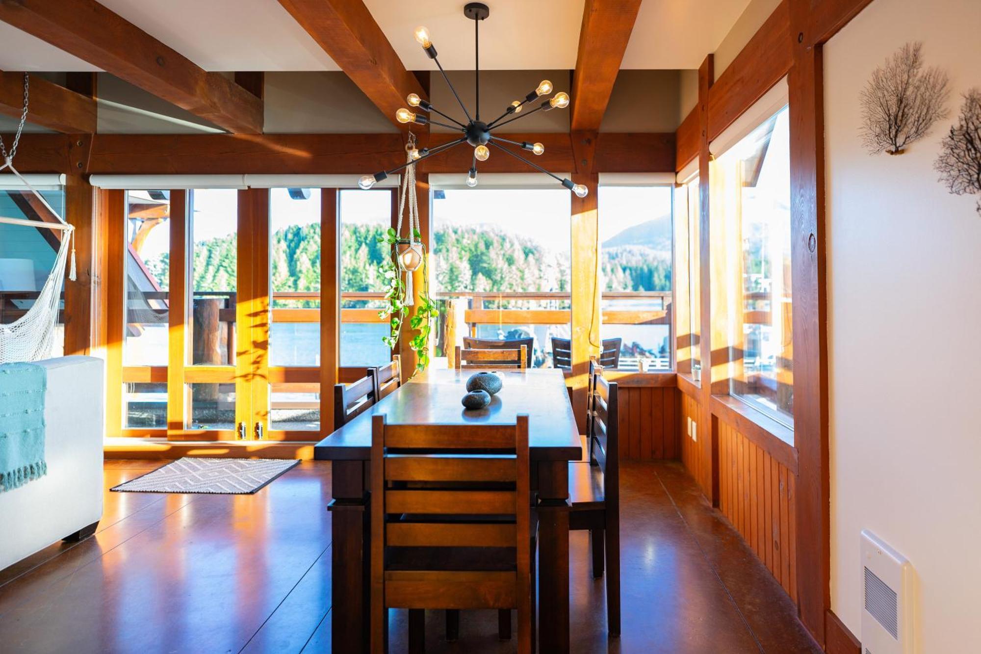 Waterfront Condo In Ucluelet Εξωτερικό φωτογραφία